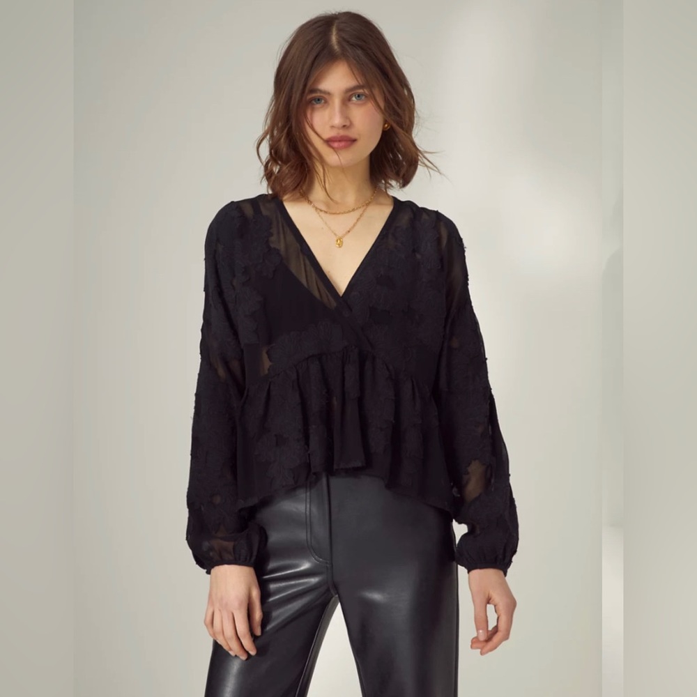 Aritiza Wilfred Light Blue Peplum Blouse